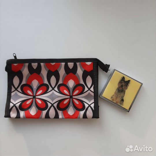 Косметичка и зеркальце