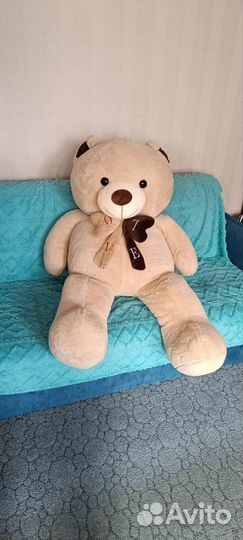 Большой мягкий медведь