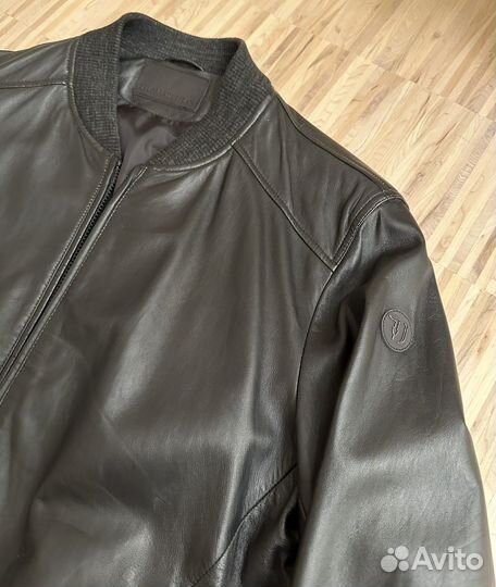 Кожаная куртка мужская Trussardi