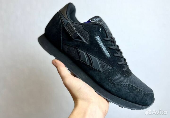 Кроссовки Reebok надежные