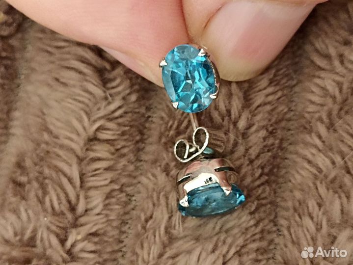 Серебряные серьги с голубым топазом