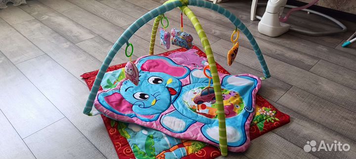 Развивающий коврик