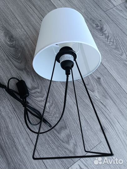 Настольная лампа sinsay