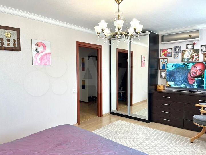 3-к. квартира, 93 м², 4/5 эт.
