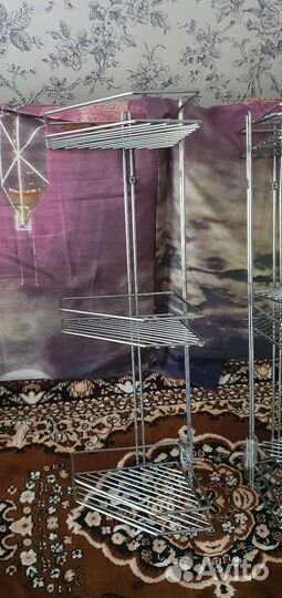 Полочка для ванной угловая