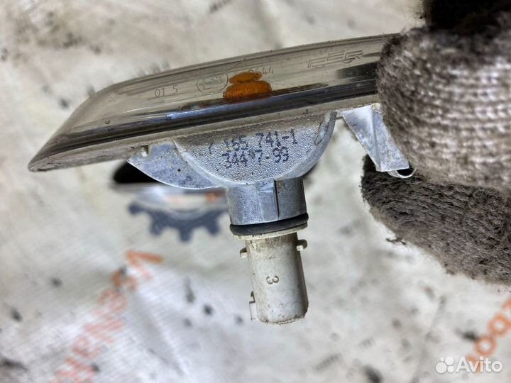 Повторитель поворота левый BMW E60 N52B25