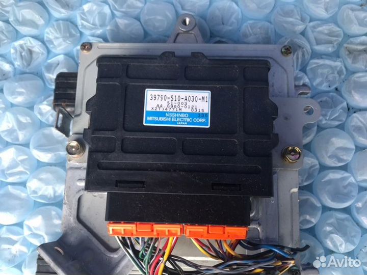 Блок abs Honda Cr-V RD1 B20Z2 2000