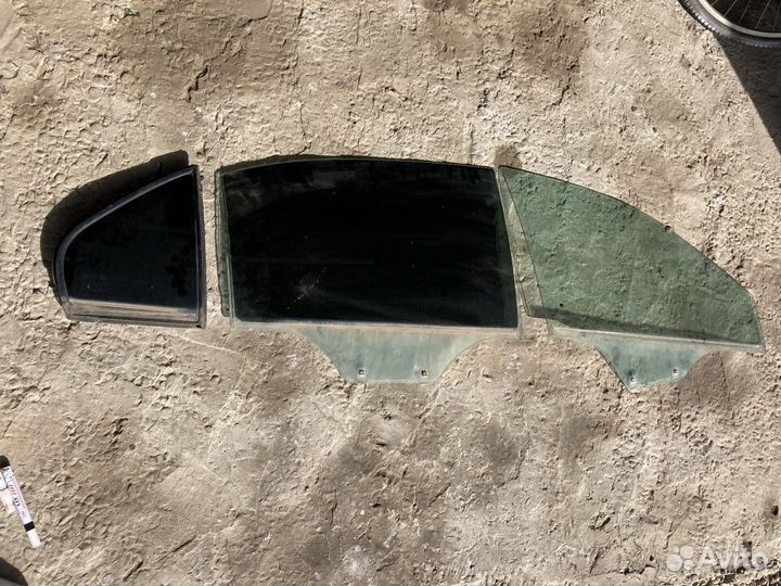 Переднее, Заднее правое стекло Шевроле Эпика