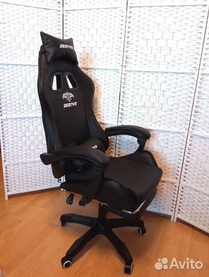 Компьютерное кресло черное - игровое