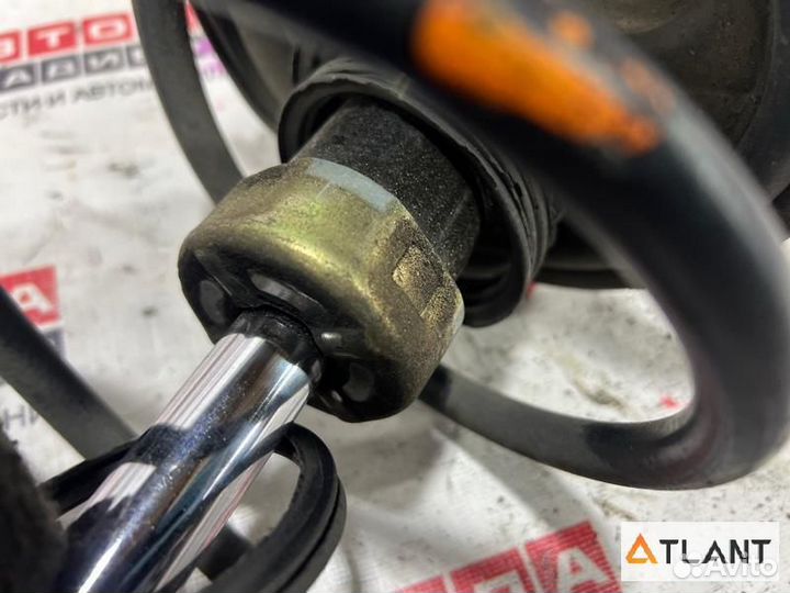 Стойка передняя левая toyota corolla