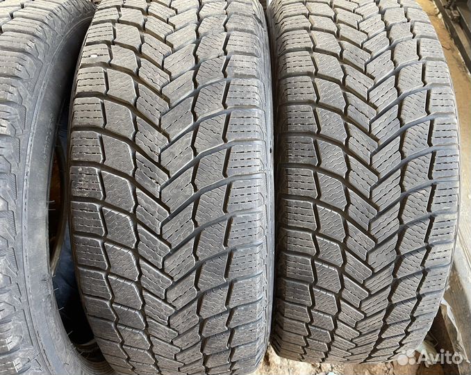 Michelin X-Ice Snow 215/55 R17