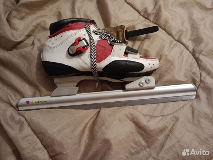 Конькобежный коньки