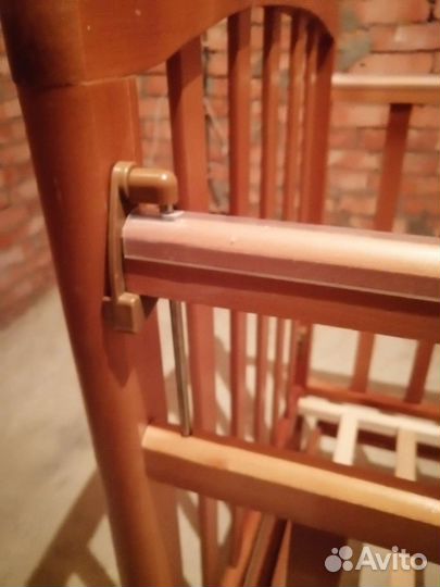 Детская кроватка с матрасом