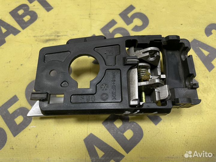 Ручка передняя левая внутренняя Kia Rio 3