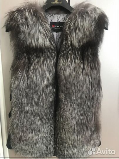 Меховой жилет из чернобурки