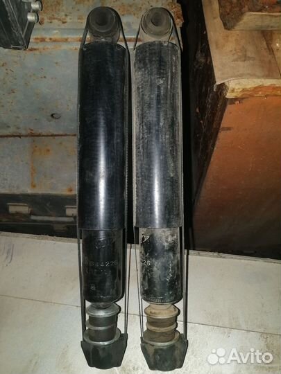 Амортизатор задний тойота эстима