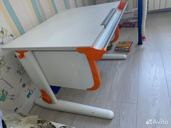 Детский стул с партой