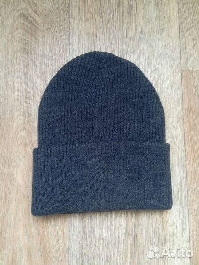 Шапка синяя новая