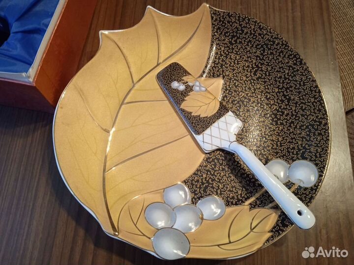 Фарфоровый Чайный сервиз