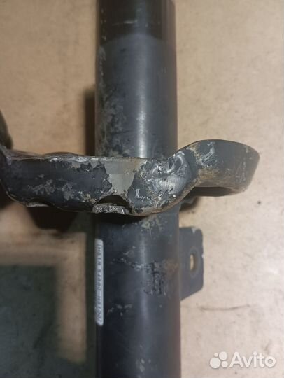 Амортизатор передний Hyundai Solaris 2