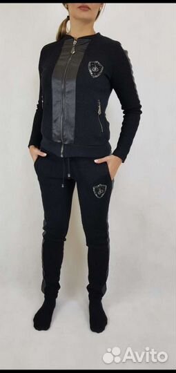 Спортивный костюм женский новый