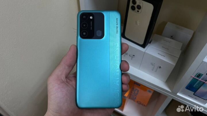 Смартфон tecno spark 8C 4/64gb (Лн18)