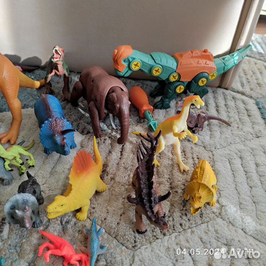 Динозавры игрушки пакетом