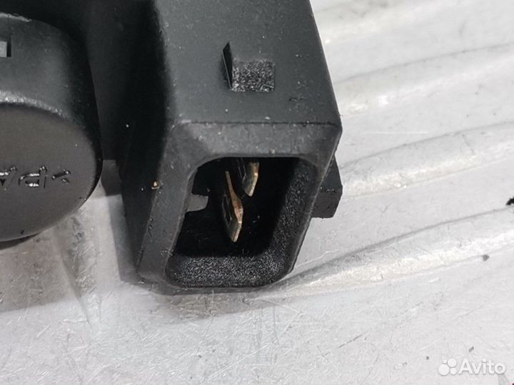 Клапан вакуумного управления Audi A4 B5 1999