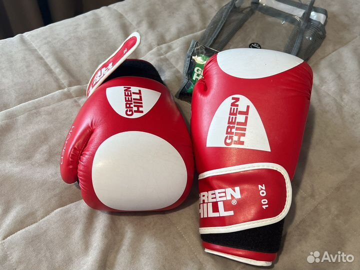Боксерские перчатки 10 oz green hill