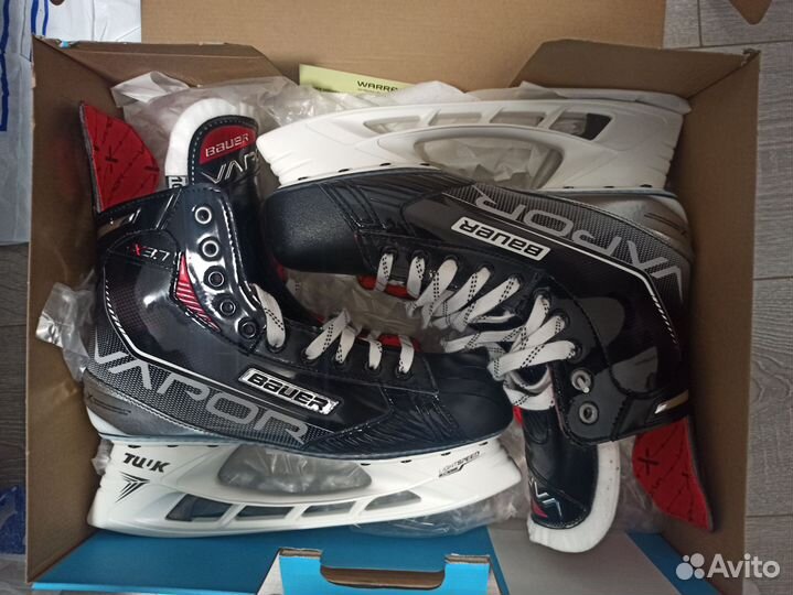 Хоккейные коньки bauer vapor x3.7 размер 10,5