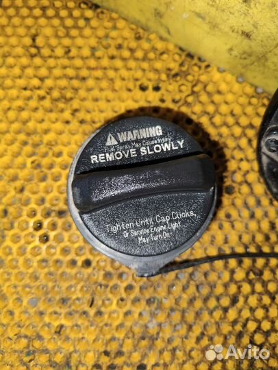 Лючок бензобака Hyundai Santa-fe