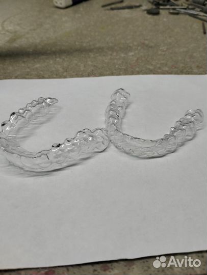 Зубной техник