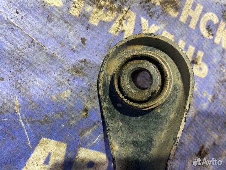 Задний рычаг подвески Ford Focus 3 седан 2013