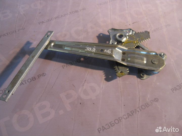 Механизмы стеклоподъёмников зад. дверей Ниссан Жук