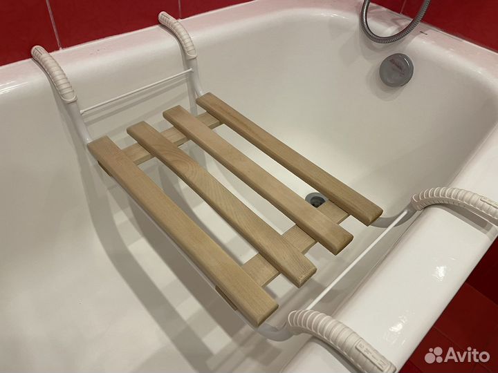 Сидушка для ванны деревянная