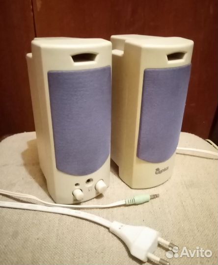 Колонки Genius SP-205B