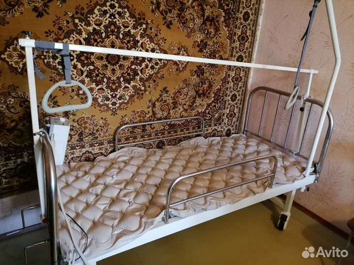 Кровать функциональная медицинская с дугой