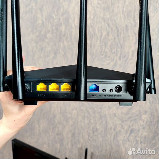 Wi-Fi роутер Tenda AC11