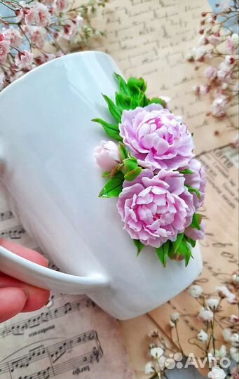 Кружка с декором из полимерной глины