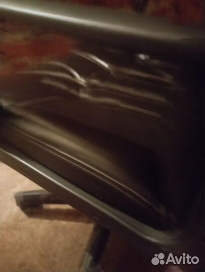 Компьютерное кресло