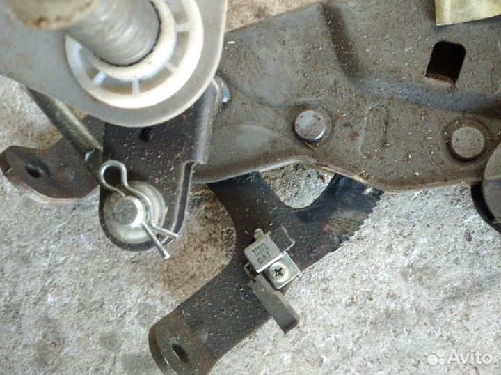 Ручка ручного тормоза Kia Ceed 2006-2012