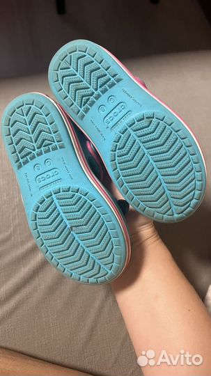 Сандали crocs c8