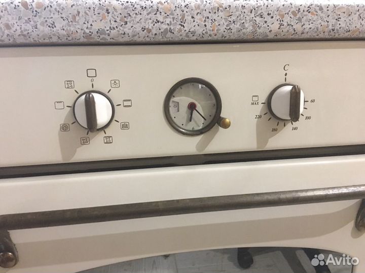 Духовой шкаф