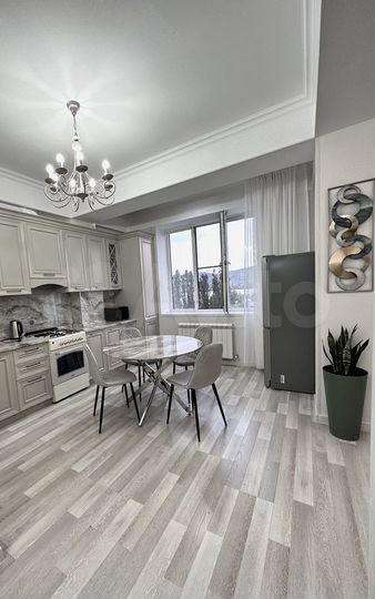 2-к. квартира, 54 м², 5/13 эт.