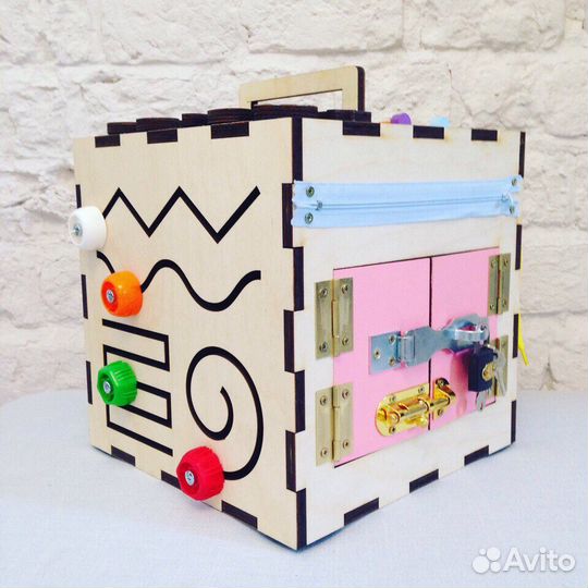 Развивающая игрушка Бизиборд новый