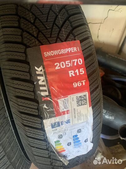 iLink SnowGripper I 205/70 R15