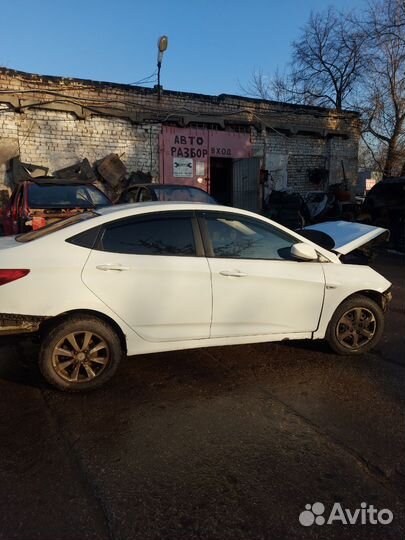 Хундай Солярис по запчастям на разбор