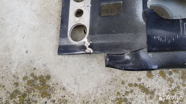 Усилитель бампера 8652096 volvo S60, XC70