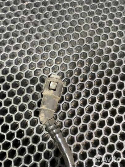 Трубка впускного коллектора Chevrolet Epica