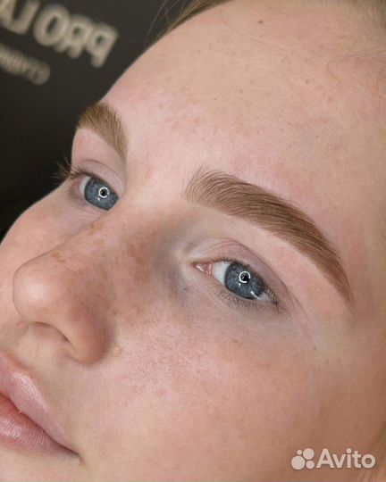 Оформление и окрашивание бровей